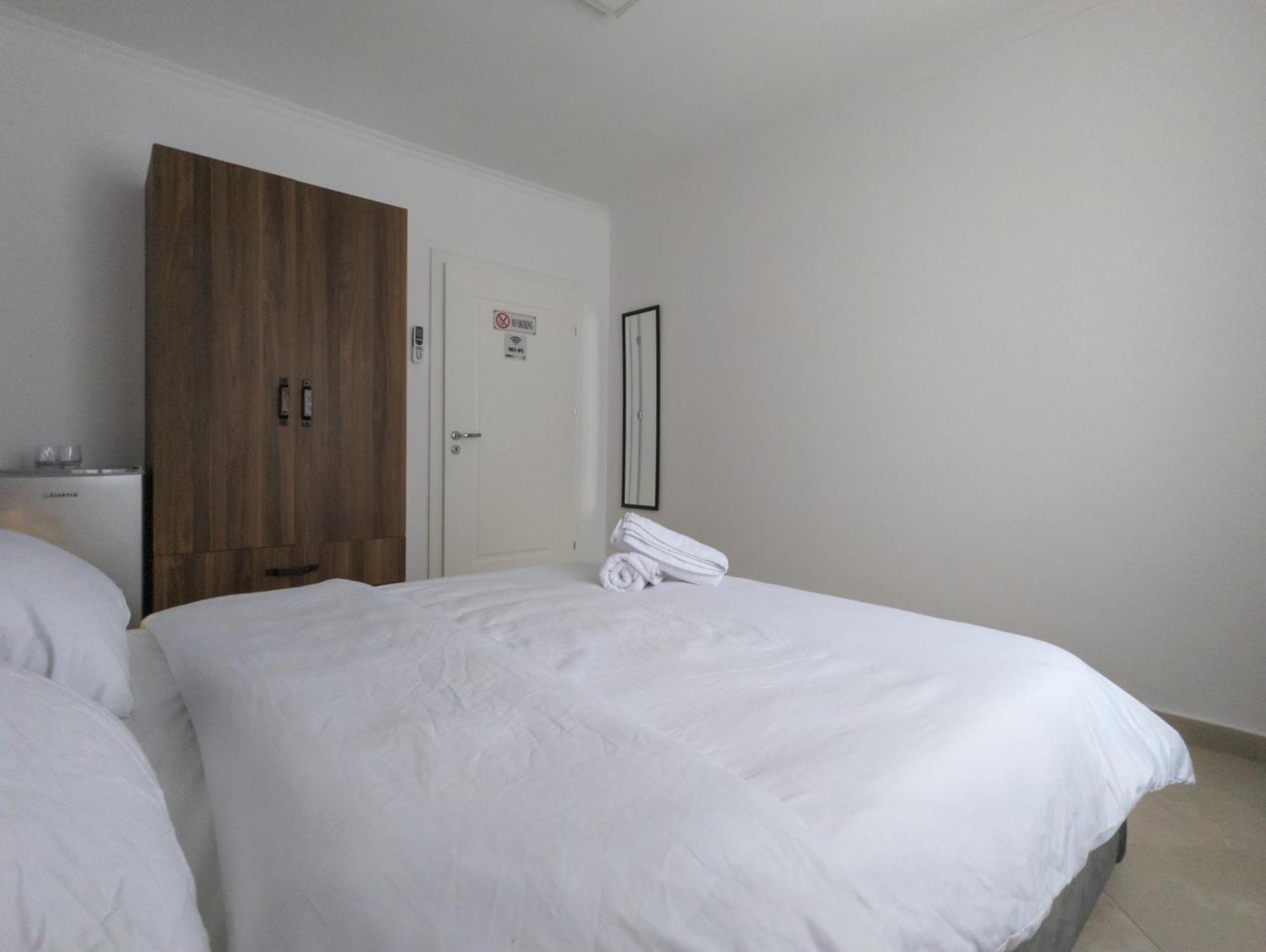 Center Luxury Rooms Tirana Bagian luar foto